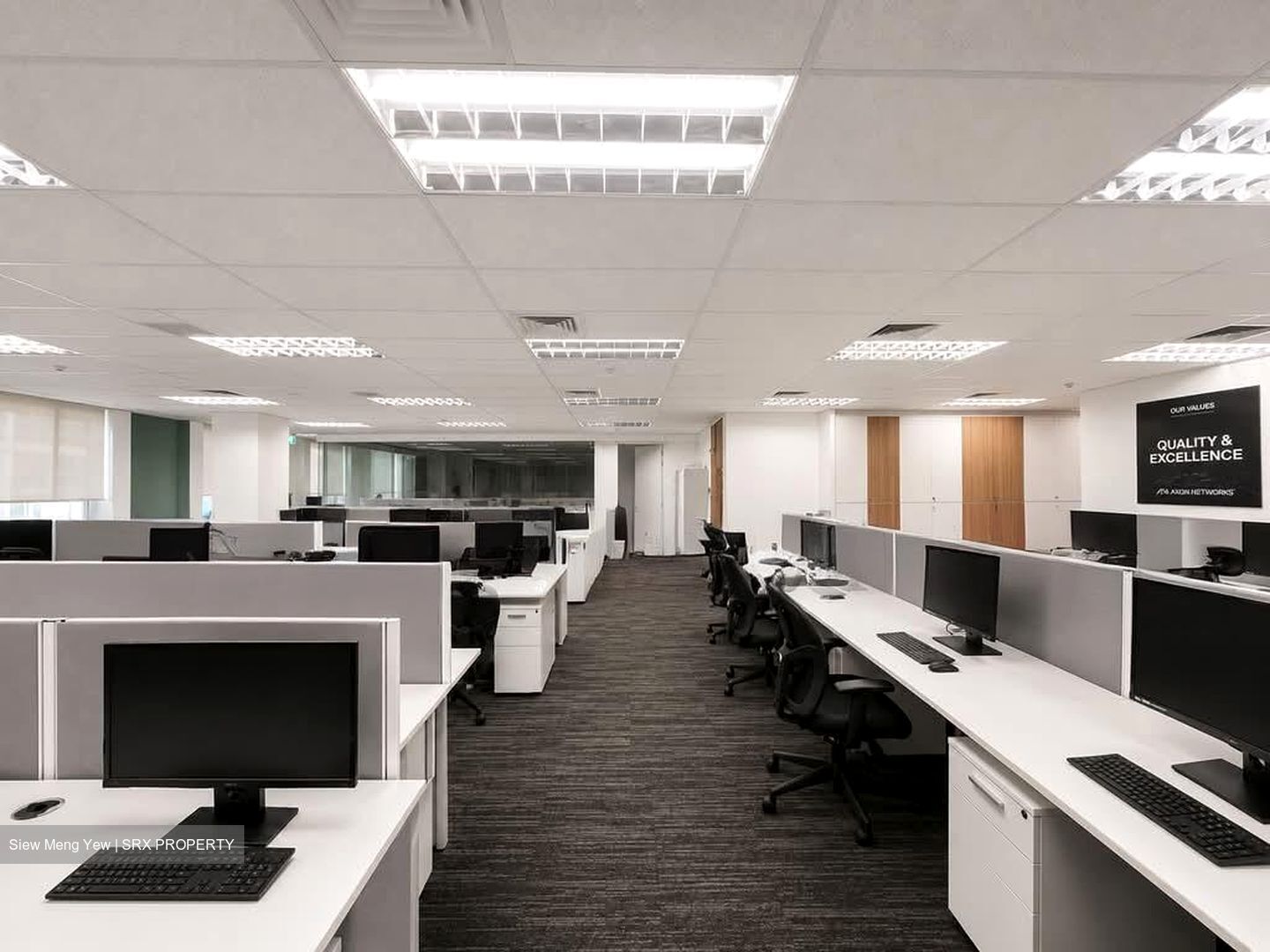 Bangkok Bank Building (D1), Office #590774321